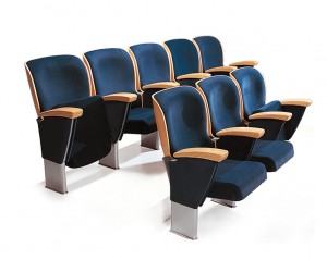 Откидные кресла для кинозалов: комфорт и эргономика в ДК 2